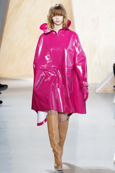 Look 48